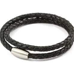 Armbånd i sort læder med mat stål.