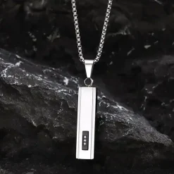 Bar Pendant Halskæde – Herresmykke i Rustfri Stål med CZ