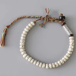 Bodhi håndknyttet perlearmbånd.