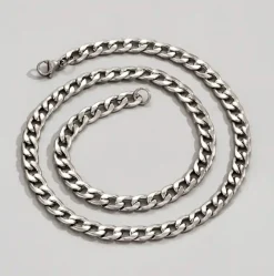 Brize halskæde i rustfri stål.