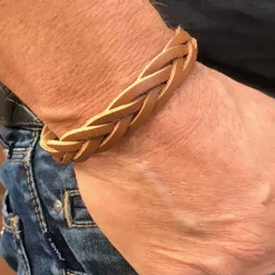 Brun Læderflettet armbånd.