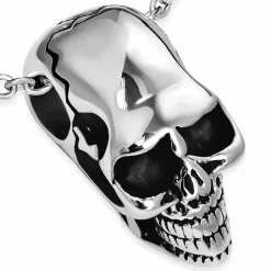 Dødningehoved i blank stål.