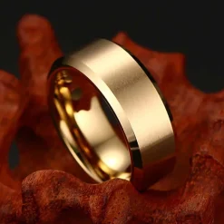 F2 Artan Gold tungstenring sort matteret