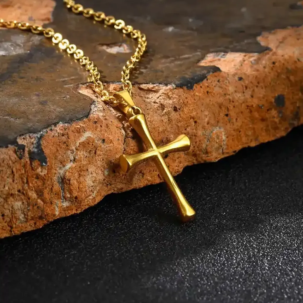 Golden Faith kors halssmykke rustfri stål