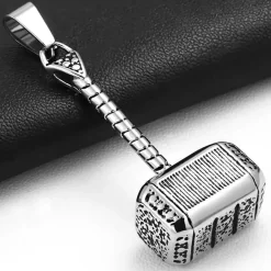 Gothic Hammer i Stål