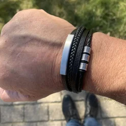 Kalaz armbånd i læder og stål