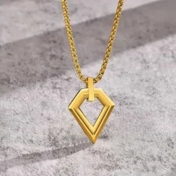 Kozar halssmykke i ædelstål med kæde Gold