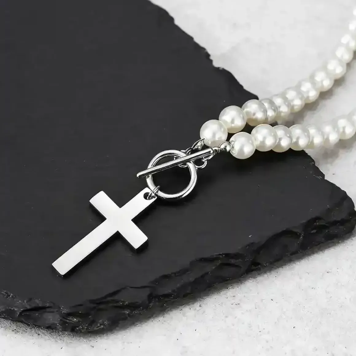 Pearl Cross Necklace – Perlekæde til Mænd i Rustfrit Stål