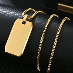 Planc halskæden i forgyldt rustfri stål.