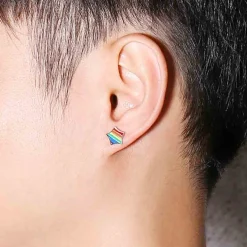 Ørestik i regnbuefarver