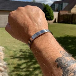 Shane bangles i matteret ædelstål