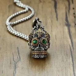 Skull halskæde med sten