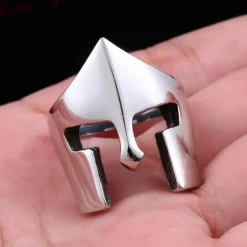 Sparta-hjelm herrering i stål.