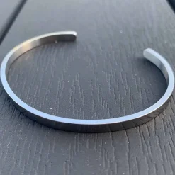 Thin line bangles - 4mm bred. / Rustfri stål