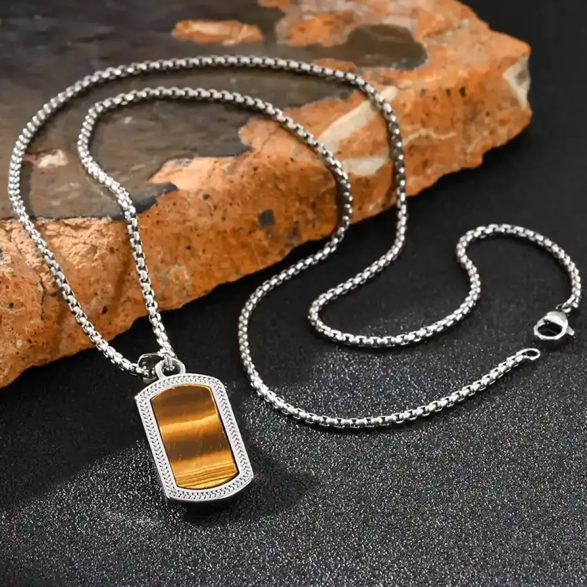 Tiger Herre halssmykke med Tiger Eye sten.