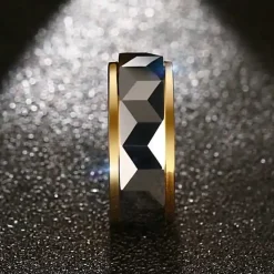 Tungsten ring med glimt.